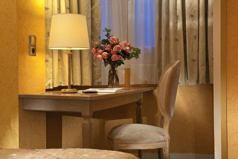 Cecilia Arc De Triomphe Hotel Paris Cameră foto